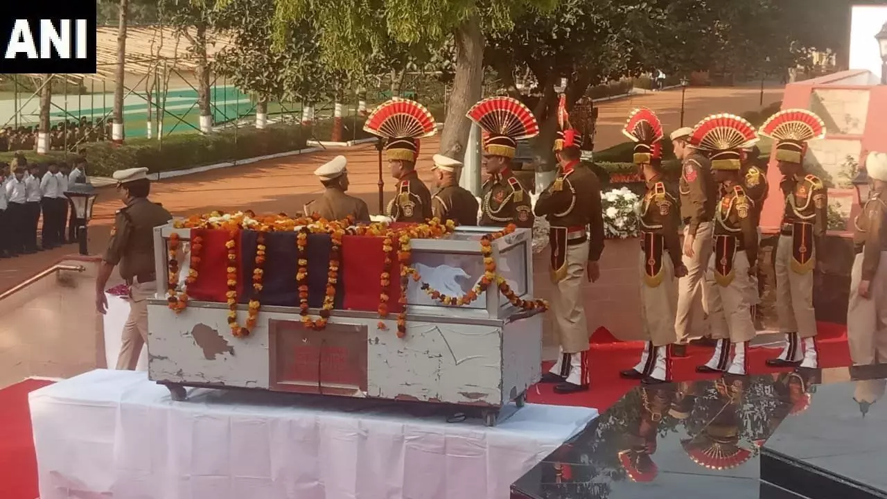 राजस्थान में सीकर में रतन लाल के घर पर धरना शुरू, शहीद का दर्जा देने की उठी मांग