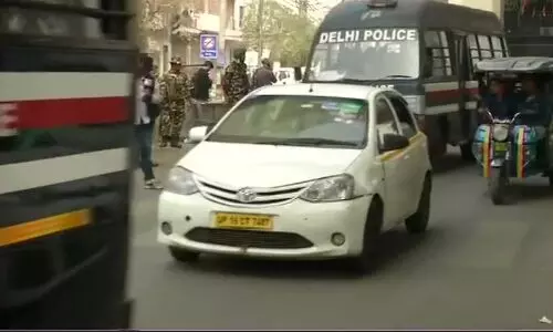 दिल्ली पुलिस सीलमपुर इलाके में घूम-घूम कर रही है ऐलान, देखें इस विडियों में