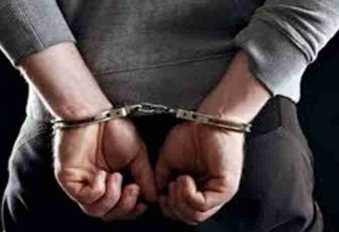 छात्रा से गैंगरेप केस में फरार चल रहा बीजेपी नेता गिरफ्तार, प्रयागराज पुलिस ने दबोचा छात्रा से गैंगरेप केस में फरार चल रहा बीजेपी नेता गिरफ्तार, प्रयागराज पुलिस ने दबोचा