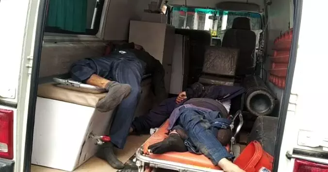 बिजनौर : कार और दो बाइकों की भीषण टक्कर में एक ही परिवार के तीन लोगों की मौत, 3 घायल बिजनौर : कार और दो बाइकों की भीषण टक्कर में एक ही परिवार के तीन लोगों की मौत, 3 घायल
