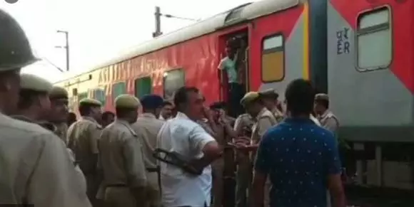 राजधानी एक्सप्रेस में बम की खबर झूठी जांच के बाद ट्रेन डिब्रूगढ़ रवाना