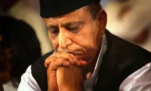 कम नहीं हो रहीं आजम खां की मुश्किलें, चलेगा एक और केस कम नहीं हो रहीं आजम खां की मुश्किलें, चलेगा एक और केस