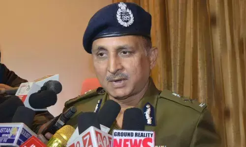 दिल्ली पुलिस नए कमिश्नर एस एन श्रीवास्तव बने दिल्ली पुलिस नए कमिश्नर एस एन श्रीवास्तव बने