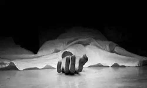 मेरठ में सगे भाई ने बहन को सरेआम काट डाला मेरठ में सगे भाई ने बहन को सरेआम काट डाला