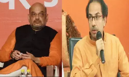 शिवसेना के मुख्य पत्र सामना के जरिये अमित शाह सवालों के घेरे में, तो साथ में एक, दो नही लगाये कई गंभीर आरोप शिवसेना के मुख्य पत्र सामना के जरिये अमित शाह सवालों के घेरे में, तो साथ में एक, दो नही लगाये कई गंभीर आरोप