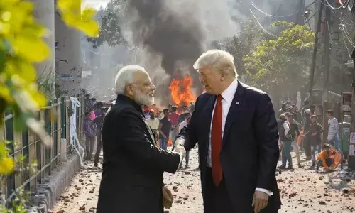 अमेरिकी राष्ट्रपति ट्रंंप के सामने नफरत के भूकंप से दिल्ली को दहलाने के मुख्य साजिशकर्ता कौन! अमेरिकी राष्ट्रपति ट्रंंप के सामने नफरत के भूकंप से दिल्ली को दहलाने के मुख्य साजिशकर्ता कौन!
