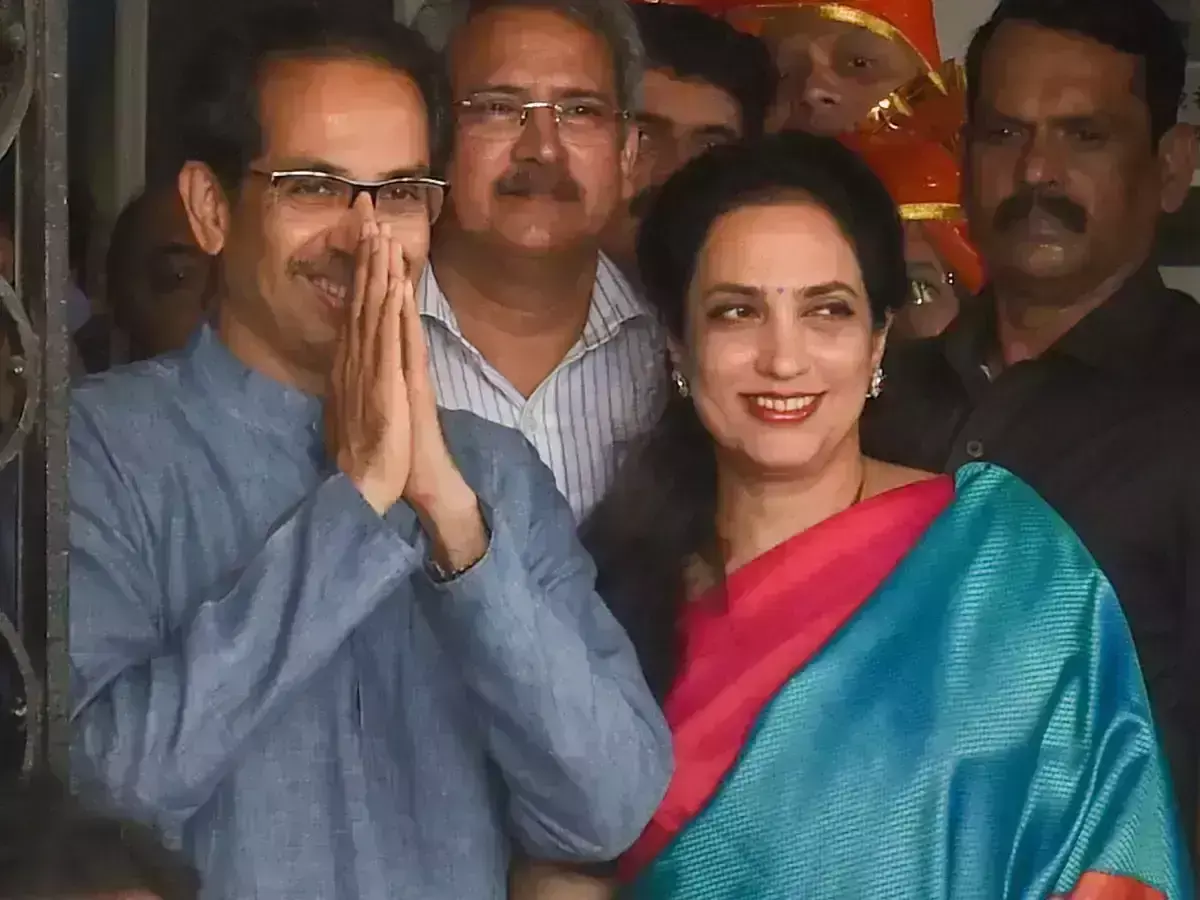 शिवसेना के मुखपत्र सामना की नई संपादक बनीं रश्मि उद्धव ठाकरे शिवसेना के मुखपत्र सामना की नई संपादक बनीं रश्मि उद्धव ठाकरे