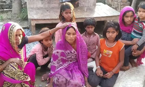 बाराबंकी : युवक का क्षत विक्षत शव मिला हत्या की आशंका, मृतक एक गैस एजेंसी में कार्यरत था बाराबंकी : युवक का क्षत विक्षत शव मिला हत्या की आशंका, मृतक एक गैस एजेंसी में कार्यरत था