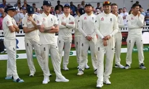 खिलाड़ियों ने एक-दूसरे का अभिवादन करने का तरीका बदला, श्रीलंका दौरे पर हाथ नहीं मिलाएंगे इंग्लैंड के क्रिकेटर