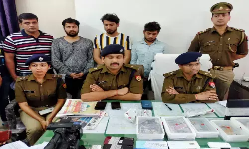 पुलिस मुठभेड के बाद नोएडा पुलिस ने पकड़े पाँच शातिर लुटेरे पुलिस मुठभेड के बाद नोएडा पुलिस ने पकड़े पाँच शातिर लुटेरे