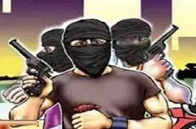 हरदोई में ज्वेलर्स से बदमाशों ने की लूट