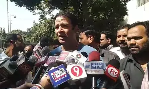 BJP विधायक संगीत सोम बोले, ताहिर हुसैन जैसे लोग देशद्रोही हैं, चौराहे पर खड़े होकर...? BJP विधायक संगीत सोम बोले, ताहिर हुसैन जैसे लोग देशद्रोही हैं, चौराहे पर खड़े होकर...?