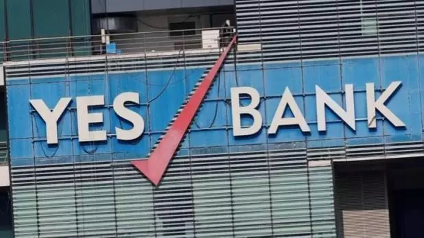 अगर आपका खाता Yes Bank में है तो जरुर पढ़ें ये खबर, ग्राहकों की भीड़ देख बदला ये नियम!