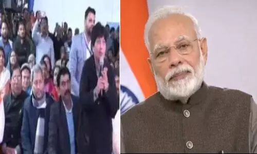 जन औषधि केंद्र पर इस महिला ने ऐसा क्या कहा कि भावुक हो गये पीएम मोदी, फिर दिये जवाब जन औषधि केंद्र पर इस महिला ने ऐसा क्या कहा कि भावुक हो गये पीएम मोदी, फिर दिये जवाब