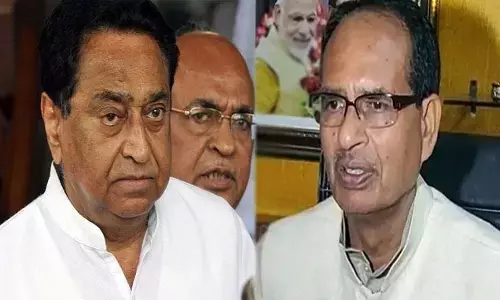 मध्य प्रदेश की सियासत में भूचाल,  BJP दिल्ली में बना रही रणनीति तो कांग्रेस भोपाल मध्य प्रदेश की सियासत में भूचाल,  BJP दिल्ली में बना रही रणनीति तो कांग्रेस भोपाल