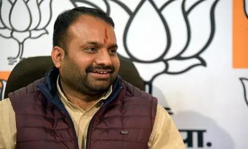 किसानों के लिए यूज एंड थ्रो का रवैया है गांधी परिवार का : डॉ. चन्द्रमोहन किसानों के लिए यूज एंड थ्रो का रवैया है गांधी परिवार का : डॉ. चन्द्रमोहन