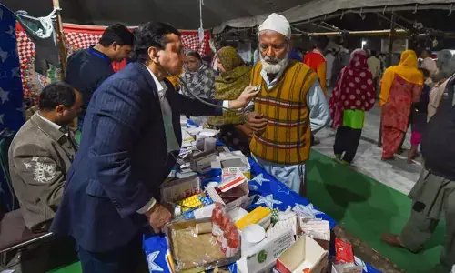 ताहिर हुसैन का भाई पुलिस हिरासत में, चांद बाग हिंसा में शामिल होने का आरोप ताहिर हुसैन का भाई पुलिस हिरासत में, चांद बाग हिंसा में शामिल होने का आरोप