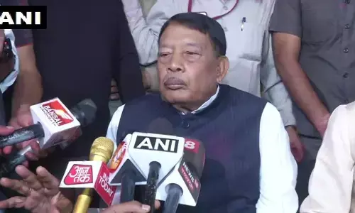 मध्यप्रदेश के कांग्रेस बिसाहूलाल साहू कांग्रेस से इस्तीफा देकर बीजेपी में शामिल हुए.