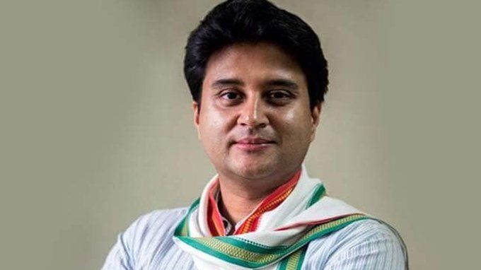 दो बार समय पर नहीं हो पाए बीजेपी में शामिल ज्योतिरादित्य, तो क्या हो पायेंगे तीसरी बार! दो बार समय पर नहीं हो पाए बीजेपी में शामिल ज्योतिरादित्य, तो क्या हो पायेंगे तीसरी बार!
