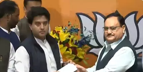 BJP में शामिल हुए ज्योतिरादित्य सिंधिया