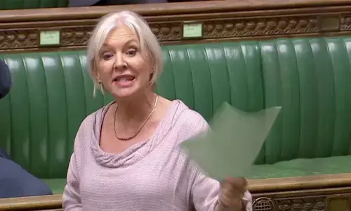 ब्रिटेन में कोरोना वायरस से 6 लोगों की मौत, स्वास्थ्य मंत्री भी वायरस से संक्रमित