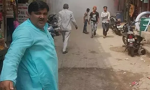 ताहिर हुसैन के तीन और करीबीयों को क्राइम ब्रांच पुलिस ने किया गिरफ्तार ताहिर हुसैन के तीन और करीबीयों को क्राइम ब्रांच पुलिस ने किया गिरफ्तार