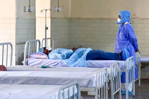 राहत भरी ख़बर : हैदराबाद में कोरोना से पीड़ित एक मरीज हुआ ठीक, अस्पताल से मिली छुट्टी!