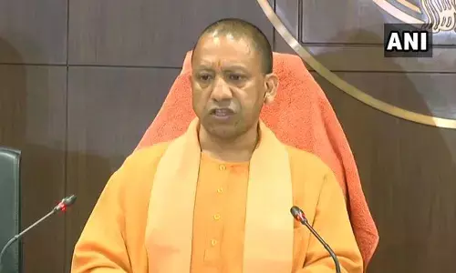 सीएम योगी ने यूपी में सभी स्कूल 22 मार्च तक किये बंद, जानिए कैसे होगी परीक्षा सीएम योगी ने यूपी में सभी स्कूल 22 मार्च तक किये बंद, जानिए कैसे होगी परीक्षा