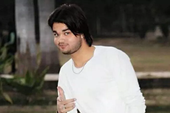 अलीगढ़ CAA हिंसा में घायल तारिक की मौत अलीगढ़ CAA हिंसा में घायल तारिक की मौत