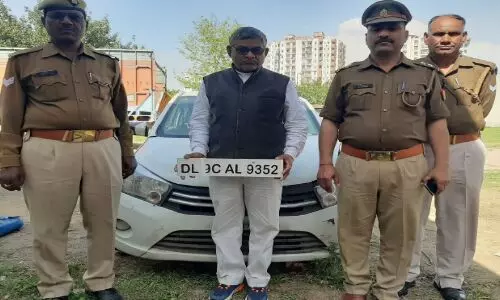 एक अन्तर्राज्यीय वाहन चोर को पुलिस ने किया गिरफ्तार