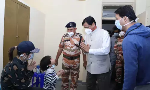 ITBP छावला शिविर में कोरोना वायरस जांच में निगेटिव पाए जाने पर चीन के वुहान से लाए गए लोगों को भेजा वापस ITBP छावला शिविर में कोरोना वायरस जांच में निगेटिव पाए जाने पर चीन के वुहान से लाए गए लोगों को भेजा वापस