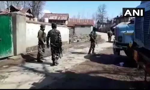 जम्मू-कश्मीर: संयुक्त अभियान में सुरक्षाबलों को मिली बड़ी कामयाबी, 4 आतंकी ढेर जम्मू-कश्मीर: संयुक्त अभियान में सुरक्षाबलों को मिली बड़ी कामयाबी, 4 आतंकी ढेर