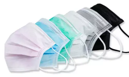 कोरोना वायरस: यूपी की जेलों में कैदी बना रहे हैं मास्क, 71 में से 55 जेलों में है सुविधा