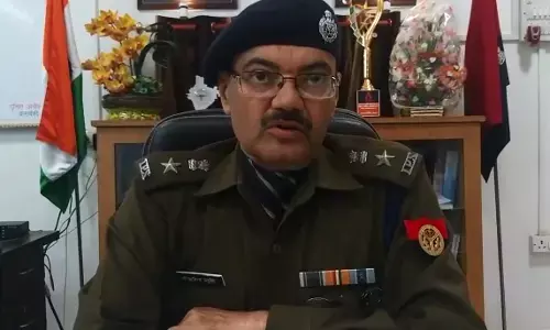 बाराबंकी: पेड़ से फांसी लगाकर प्रेमी प्रेमिका की संदिग्ध परिस्थितियों में हुई मौत, दोनों के घरों में मचा कोहराम