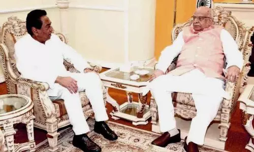 मध्य प्रदेश : राज्यपाल लालजी टंडन ने मुख्यमंत्री कमलनाथ को पत्र लिखा, कल फ्लोर टेस्ट कर बहुमत सिद्ध करने को कहा