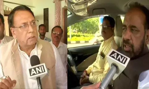 मध्यप्रदेश में घमासान: बीजेपी कांग्रेस आमने सामने, फ्लोर टेस्ट कब होगा? मध्यप्रदेश में घमासान: बीजेपी कांग्रेस आमने सामने, फ्लोर टेस्ट कब होगा?