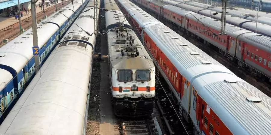 जरुरी ख़बर : कोरोना के चलते रेलवे ने ऐहतियातन इन 23 रेलगाड़ियों का परिचालन किया रद्द, देखिए