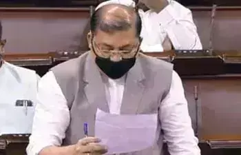 कोरोना वायरस : सदन में मास्क पहनकर पहुंचे सांसद, सभापति ने कहा- इसकी इजाजत नहीं कोरोना वायरस : सदन में मास्क पहनकर पहुंचे सांसद, सभापति ने कहा- इसकी इजाजत नहीं