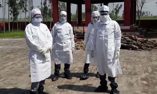 कोरोना वायरस से देश में चौथी मौत, जर्मनी से लौटे बुजुर्ग ने पंजाब में दम तोड़ा, अधिकारियों की निगरानी में हुआ अंतिम संस्कार कोरोना वायरस से देश में चौथी मौत, जर्मनी से लौटे बुजुर्ग ने पंजाब में दम तोड़ा, अधिकारियों की निगरानी में हुआ अंतिम संस्कार