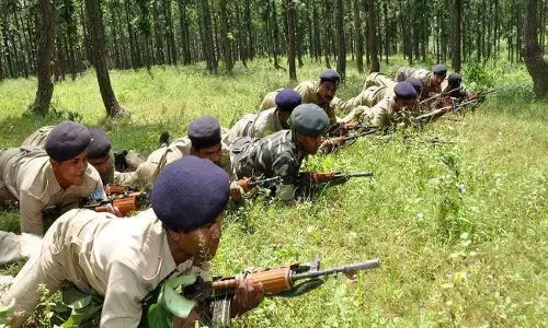 छत्तीसगढ़ के सुकमा में नक्सलियों से मुठभेड़ में 17 जवान शहीद, 14 जख्मी छत्तीसगढ़ के सुकमा में नक्सलियों से मुठभेड़ में 17 जवान शहीद, 14 जख्मी
