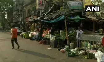 पश्चिम बंगाल: लॉक डाउन के दौरान खुली रहेंगी यह दुकानें पश्चिम बंगाल: लॉक डाउन के दौरान खुली रहेंगी यह दुकानें