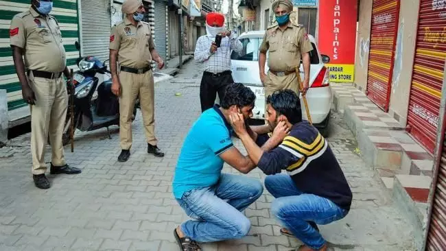 लॉकडाउन के बीच बेवजह घर से निकलना पड़ गया महंगा!