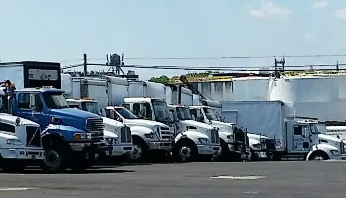न्यूयॉर्क में ट्रकों को मुर्दाघर बनाने की तैयारी, इस वजह से लग सकता है लाशों का ढेर
