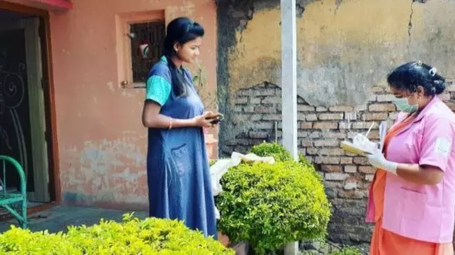 कोरोना वायरस की इन अफ़वाहों से डरे हुए हैं देश में ग्रामीण, नहीं सोये इस राज्य में लोग कोरोना वायरस की इन अफ़वाहों से डरे हुए हैं देश में ग्रामीण, नहीं सोये इस राज्य में लोग