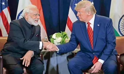 कोरोना संकट: दवा मिलने पर ट्रंप ने बांधे तारीफों के पुल, कहा- थैंक्यू मोदी, भारत की मदद को अमेरिका याद रखेगा कोरोना संकट: दवा मिलने पर ट्रंप ने बांधे तारीफों के पुल, कहा- थैंक्यू मोदी, भारत की मदद को अमेरिका याद रखेगा