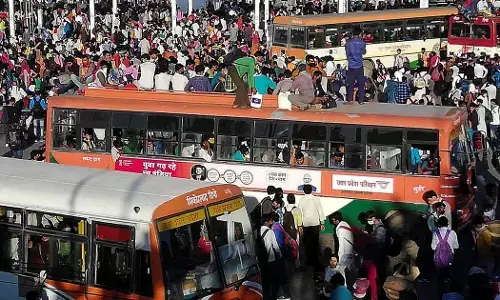 लॉकडाउन : भयभीत लोग घरों तक पहुंचने को हैं मजबूर, लोकडाउन से डरे हुए लोग लोकडाउन को तोड़ रहे हैं? लॉकडाउन : भयभीत लोग घरों तक पहुंचने को हैं मजबूर, लोकडाउन से डरे हुए लोग लोकडाउन को तोड़ रहे हैं?