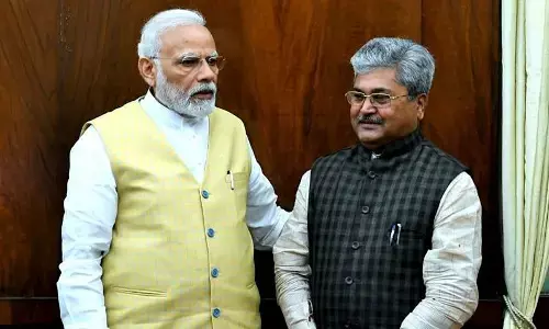 कोरोना से लड़ने के लिए राज्यसभा सांसद दुष्यंत कुमार गौतम ने सांसद निधि से दिए एक करोड़ कोरोना से लड़ने के लिए राज्यसभा सांसद दुष्यंत कुमार गौतम ने सांसद निधि से दिए एक करोड़