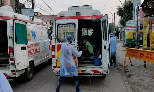 दिल्ली: कापासेड़ा में एक ही बिल्डिंग के 41 लोग कोरोना संक्रमित, इलाके में हड़कंप! दिल्ली: कापासेड़ा में एक ही बिल्डिंग के 41 लोग कोरोना संक्रमित, इलाके में हड़कंप!