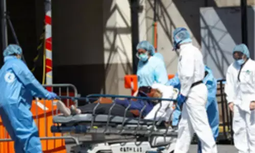 अमेरिका में कोरोना से एक दिन में 2400 मौतें, एक दिन में सबसे ज्यादा मौतें