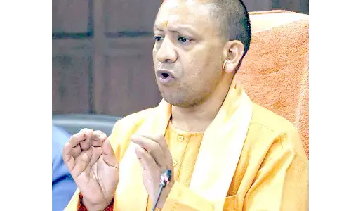 सीएम योगी का ऐलान,कोरोना से हम सभी लोग मिलकर लड़ेंगे, और जीतेंगे, ये सात बातें बनी नजीर सीएम योगी का ऐलान,कोरोना से हम सभी लोग मिलकर लड़ेंगे, और जीतेंगे, ये सात बातें बनी नजीर